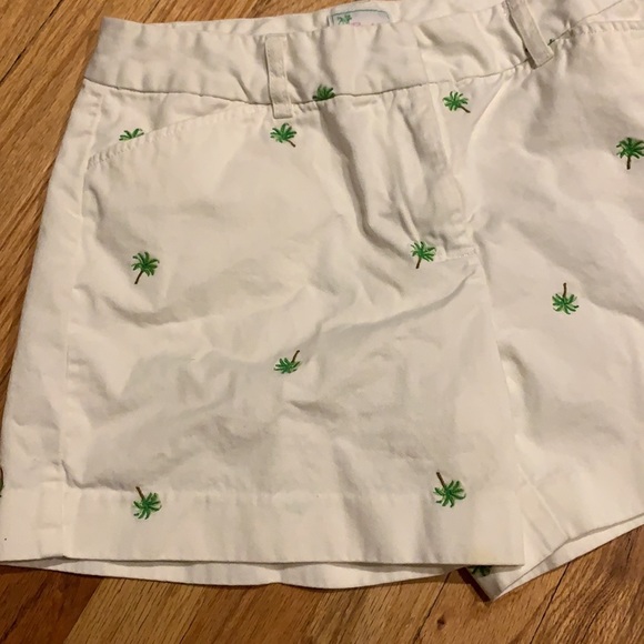 White Shorts with Palm Trees - Picture 4 of 11